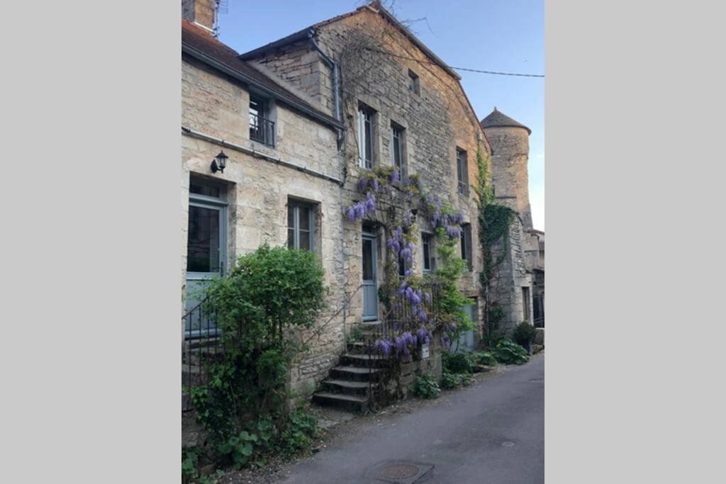 La Petite Maison Medievale De Melanie Flavigny-sur-Ozerain